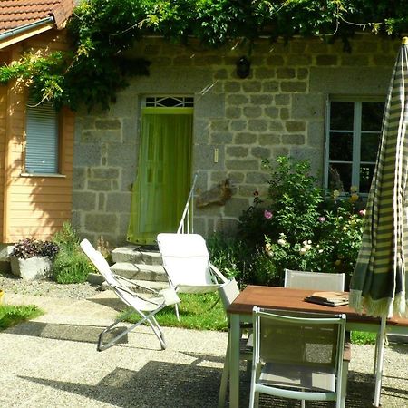 Bed and Breakfast chez Geppetto Saint-Georges-Nigremont Exterior foto